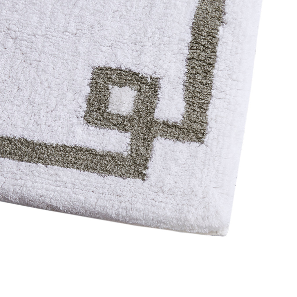 30-in x 20-in White Cotton Tufted Bath Rug Bath Mat Quick Dry