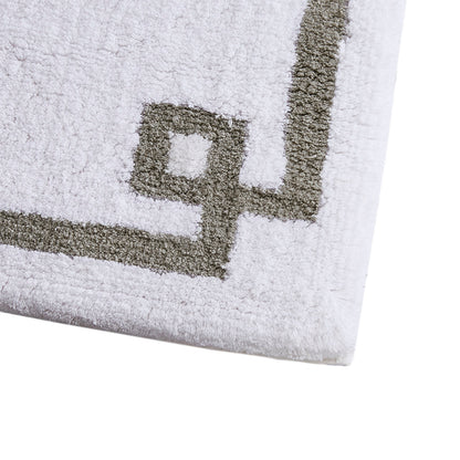 40-in x 24-in White Cotton Tufted Bath Rug Bath Mat Quick Dry